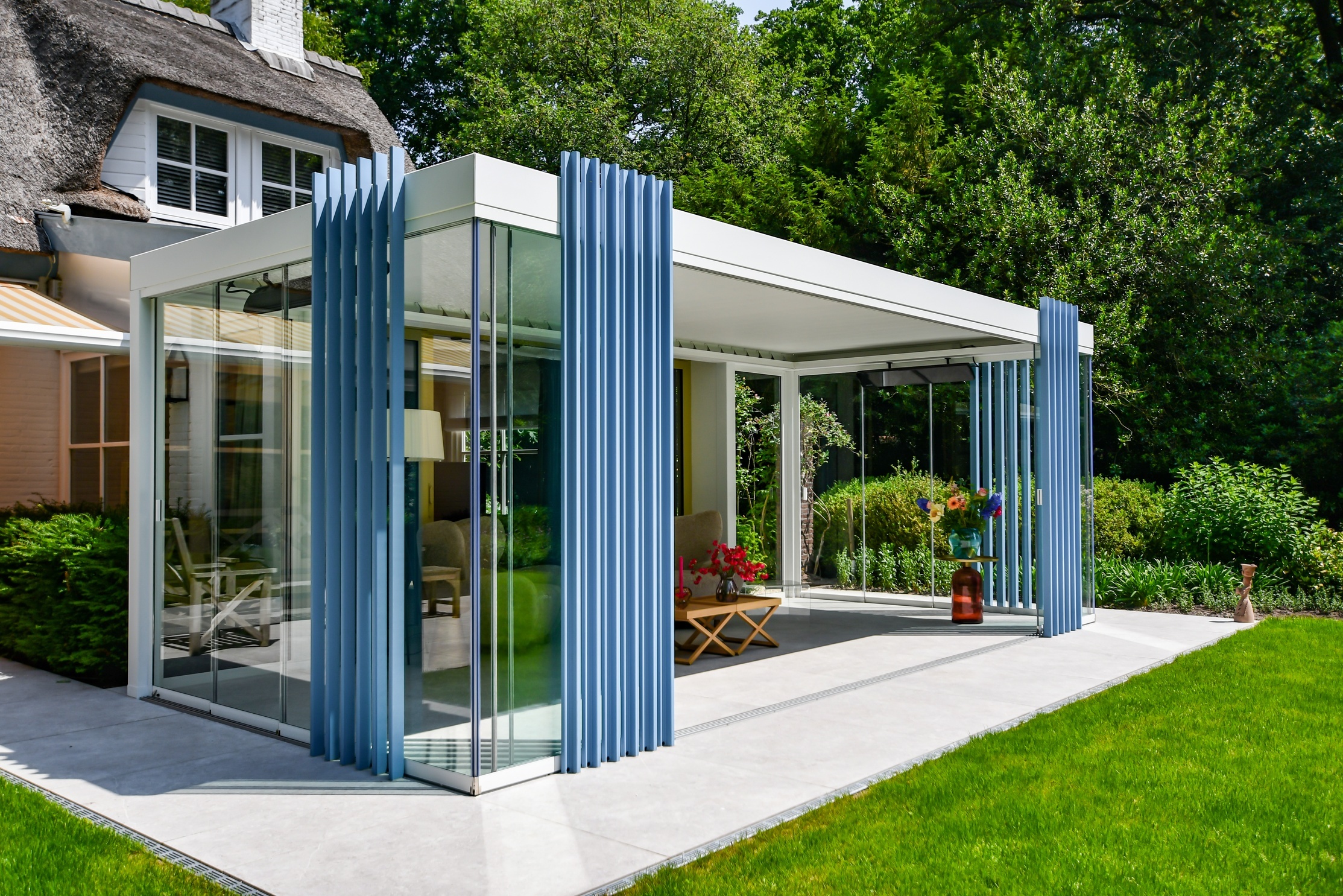 Lamellen terrasoverkapping aan woning | Artino