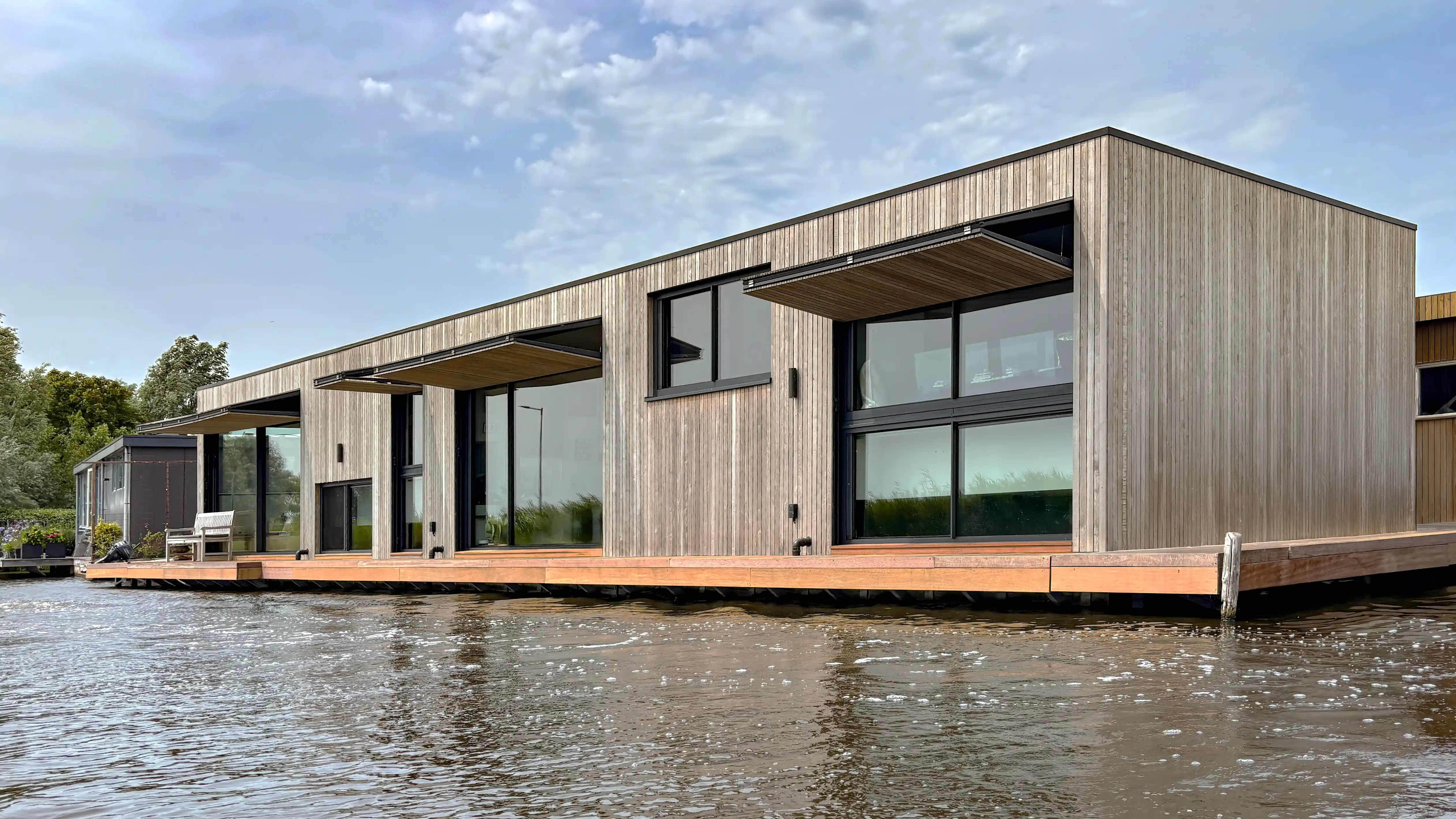 Vouwhefluiken Broek in Waterland | Artino