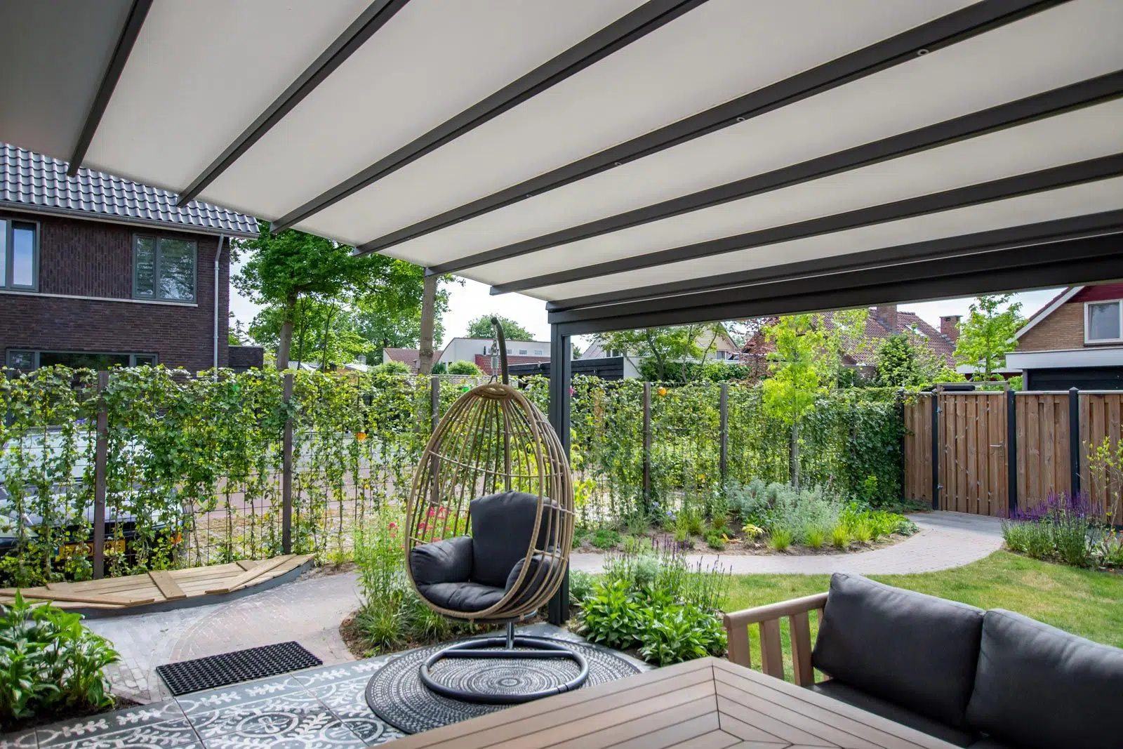 tuinoverkapping met beweegbaar doek